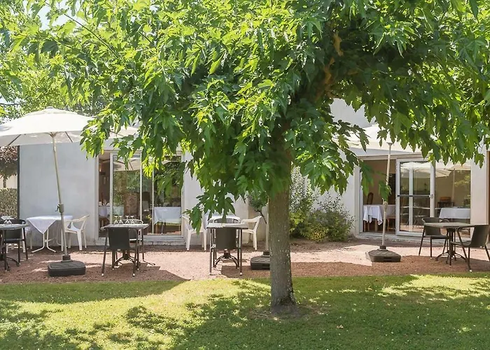 Hotel Les Platanes Etauliers